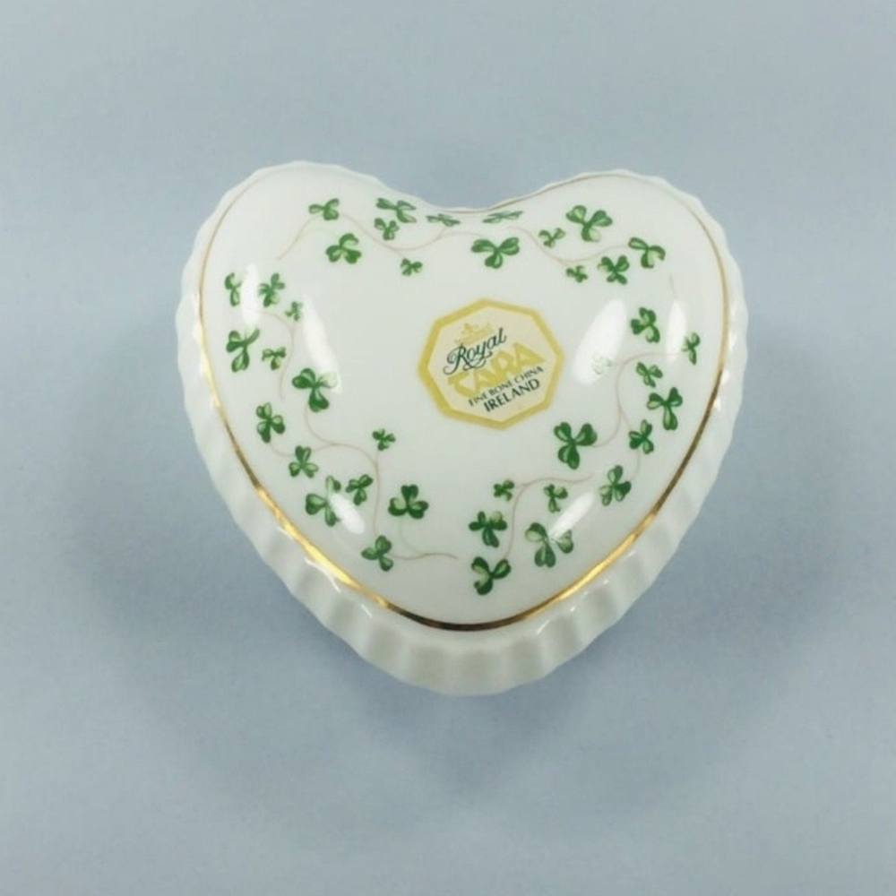 Heart-Shaped Porcelain Box - White and Green